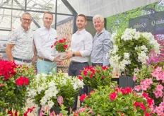 During the FlowerTrials Royal Van Zanten and Graff Breeding announced that they partner up to supply ‘Dipladenia/Mandevilla’ in the picture: Joost Kos, director of Breeding and Development, van Zanten Breeding, Maarten Goos, General director, Van Zanten Breeding, with Jacob, head of Sales at Graff Breeding, and Paul Graff, CEO of Graff Breeding. Read more about the cooperation here: https://www.floraldaily.com/article/9537600/graff-breeding-and-royal-van-zanten-partner-up-to-supply-dipladenia-mandevilla/